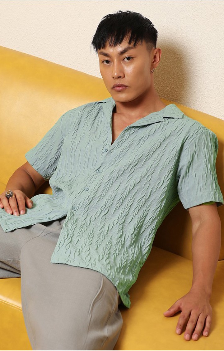 Men's Green Solid Casual Shirts