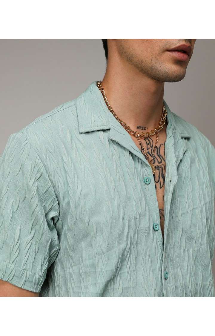 Men's Green Solid Casual Shirts