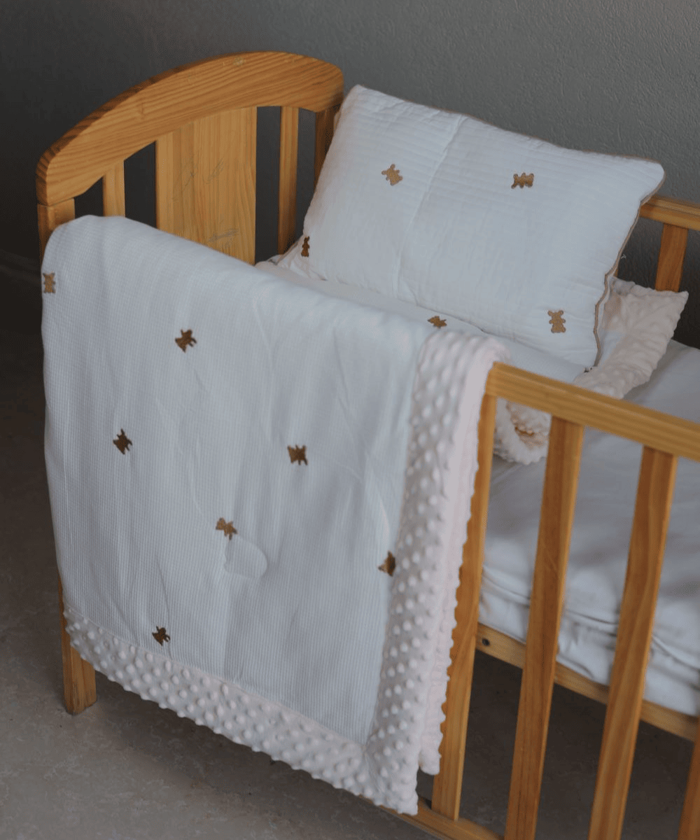 Cozy Bunny Blanket Set