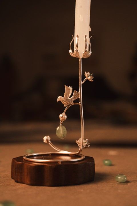 Son chiraiya candle stand