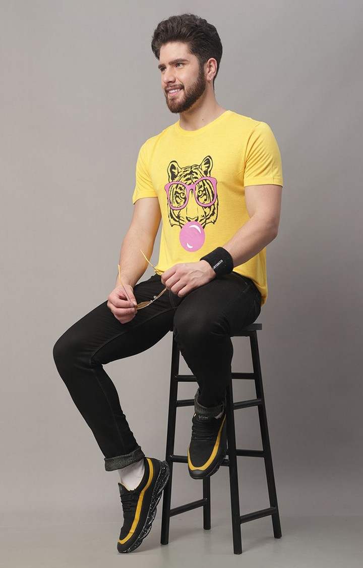 Men's  Printed Yellow Regular Tshirt