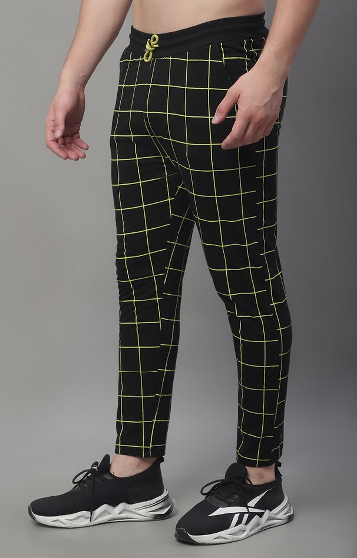 Men's chequered joggers outlet