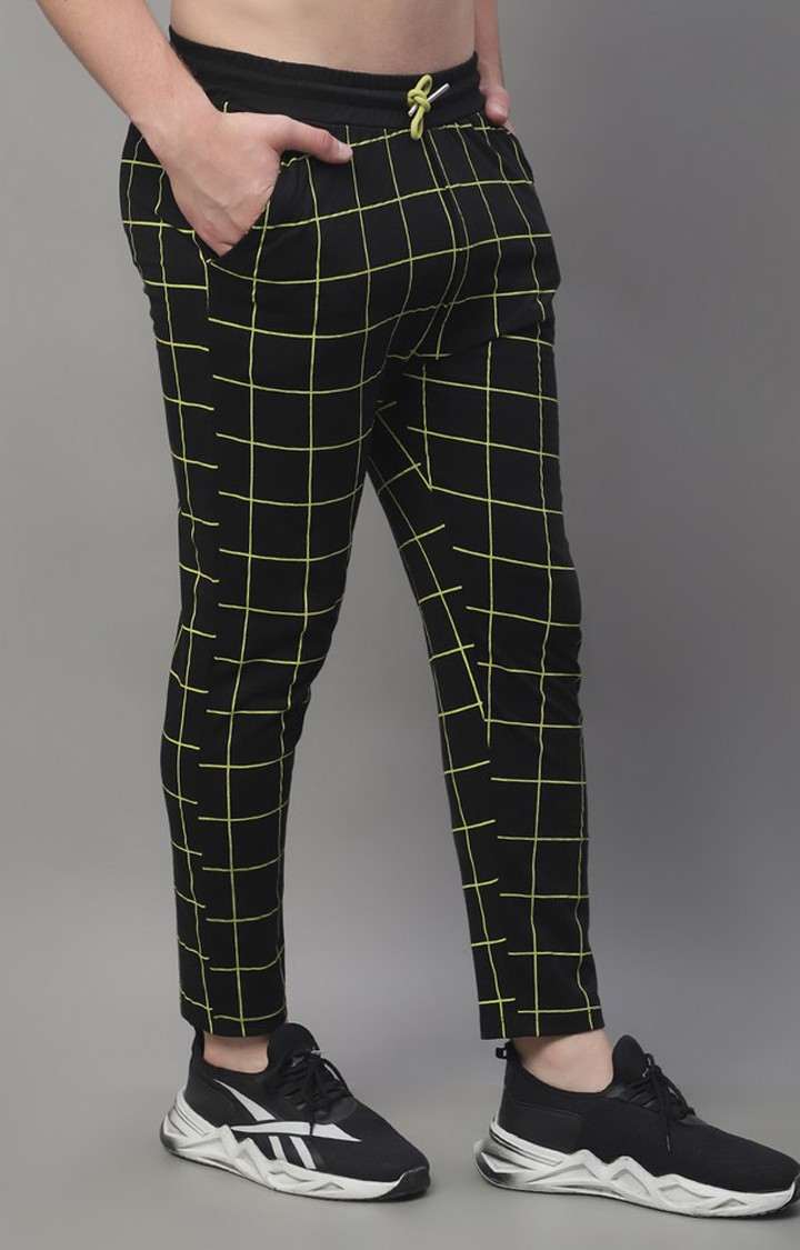 Men's chequered joggers outlet