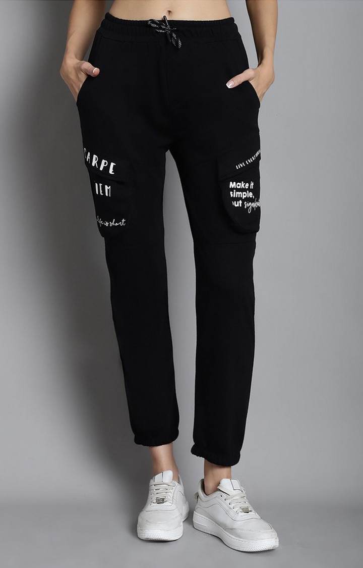 DOOR74 | Women's  Regular Cargo Joggers