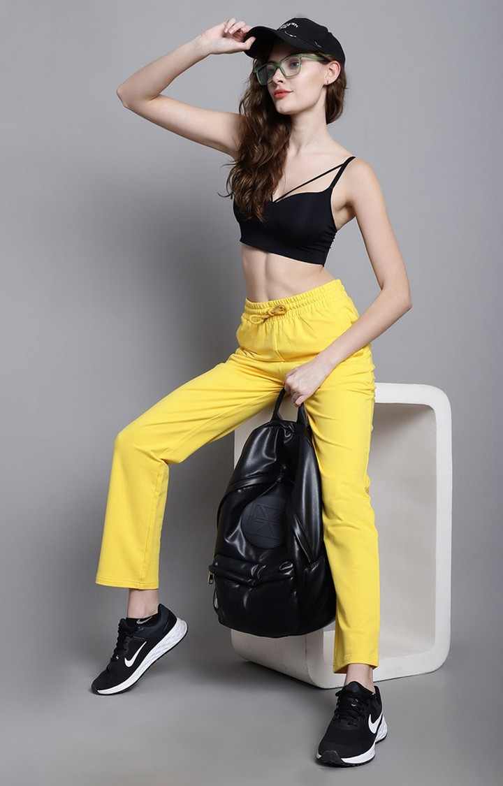 Women's  Regular Queen Printed Yellow Jogger With Pocket