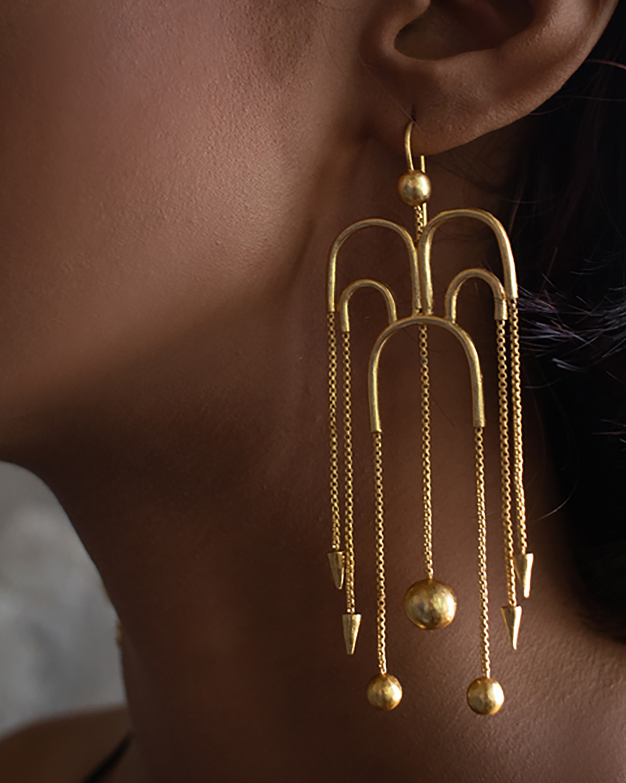 Deco Fountain Earring