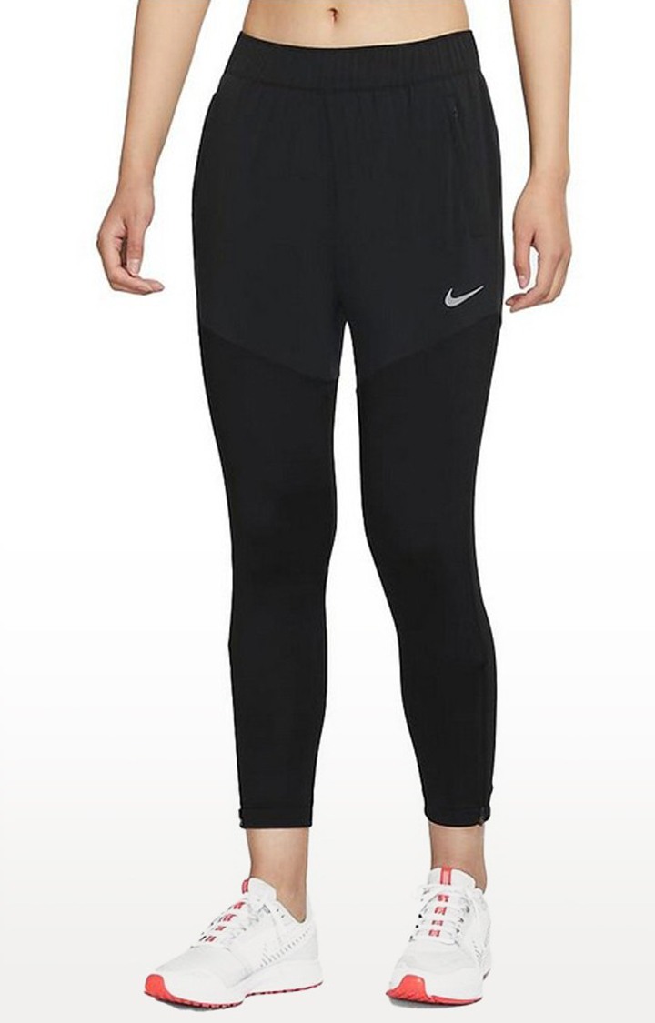 Nike df essential tight deals