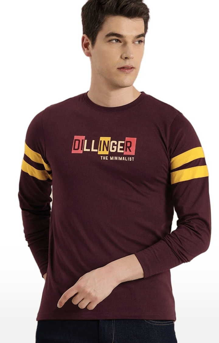 Dillinger | Men's Red Typographic Regular T-Shirts 0
