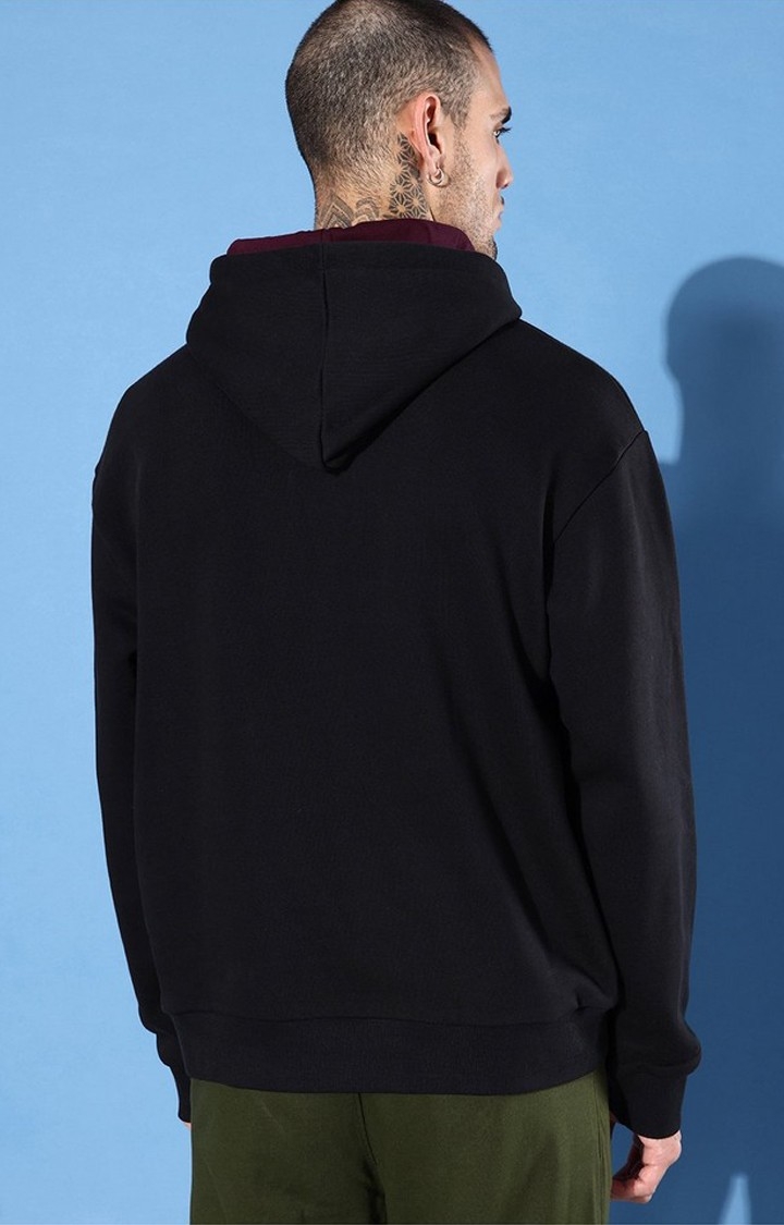 Men's Black Cotton Blend Typographic Printed Sweatshirt