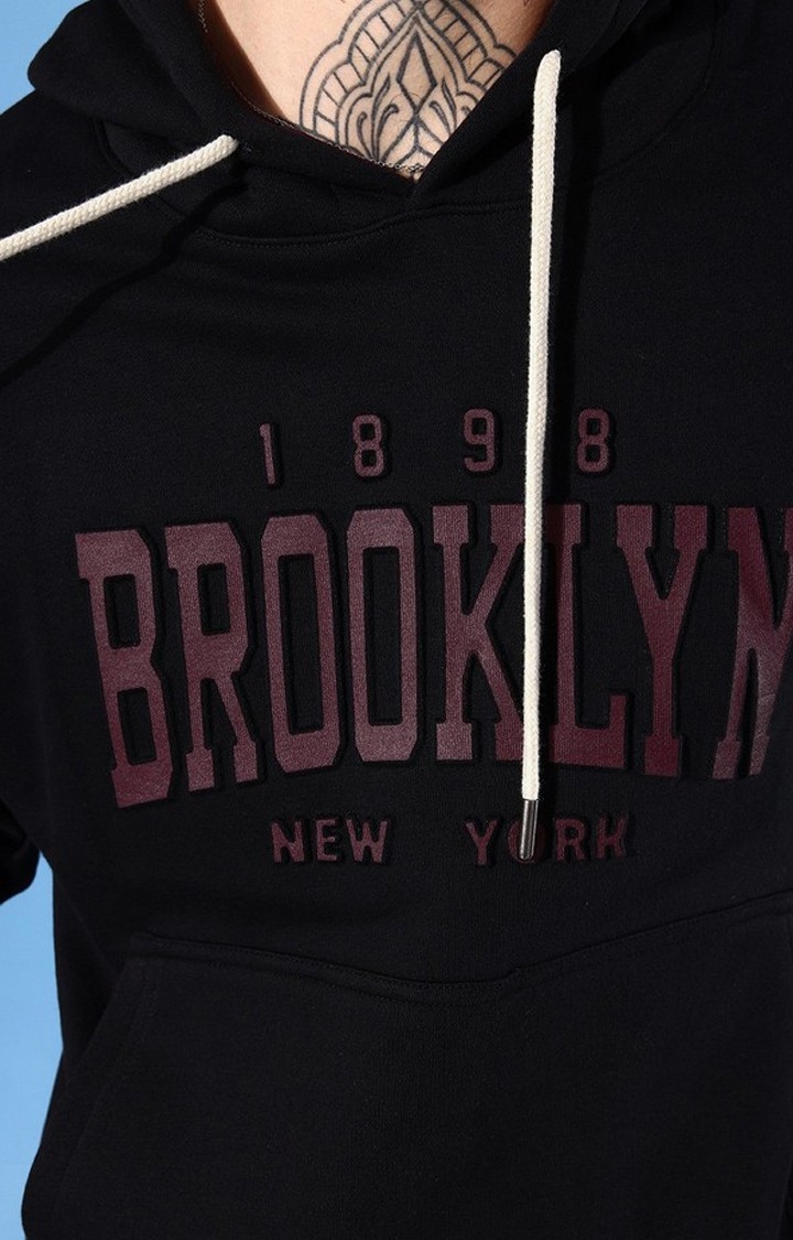 Men's Black Cotton Blend Typographic Printed Sweatshirt
