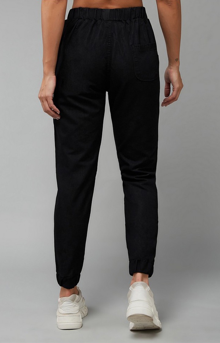 Women's Black Regular Length Mid Rise Clean Look Regular Fit Denim Joggers