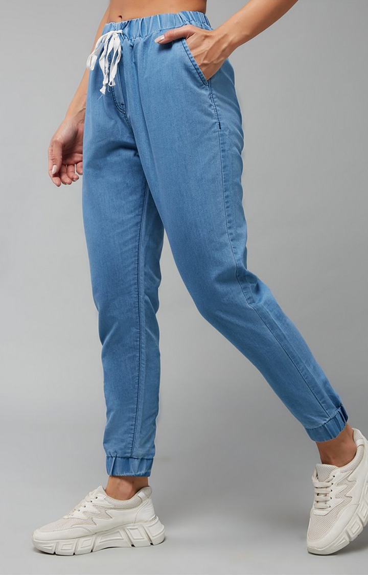 Dolce Crudo | Women's Blue Regular Fit Mid Rise Regular Length Non-Stretchable Denim Joggers