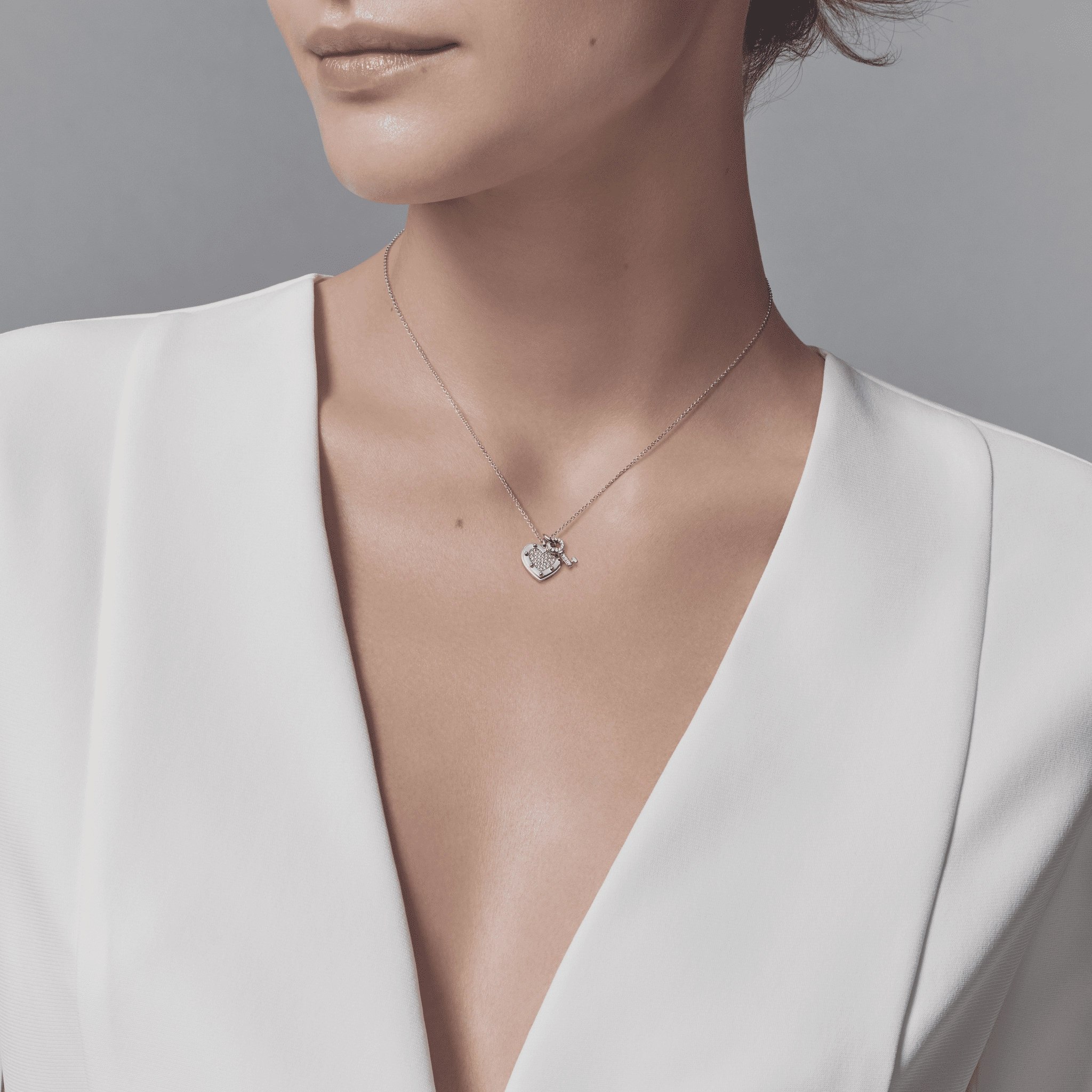 Tiffany & Co. : Love Heart Tag Key Pendant