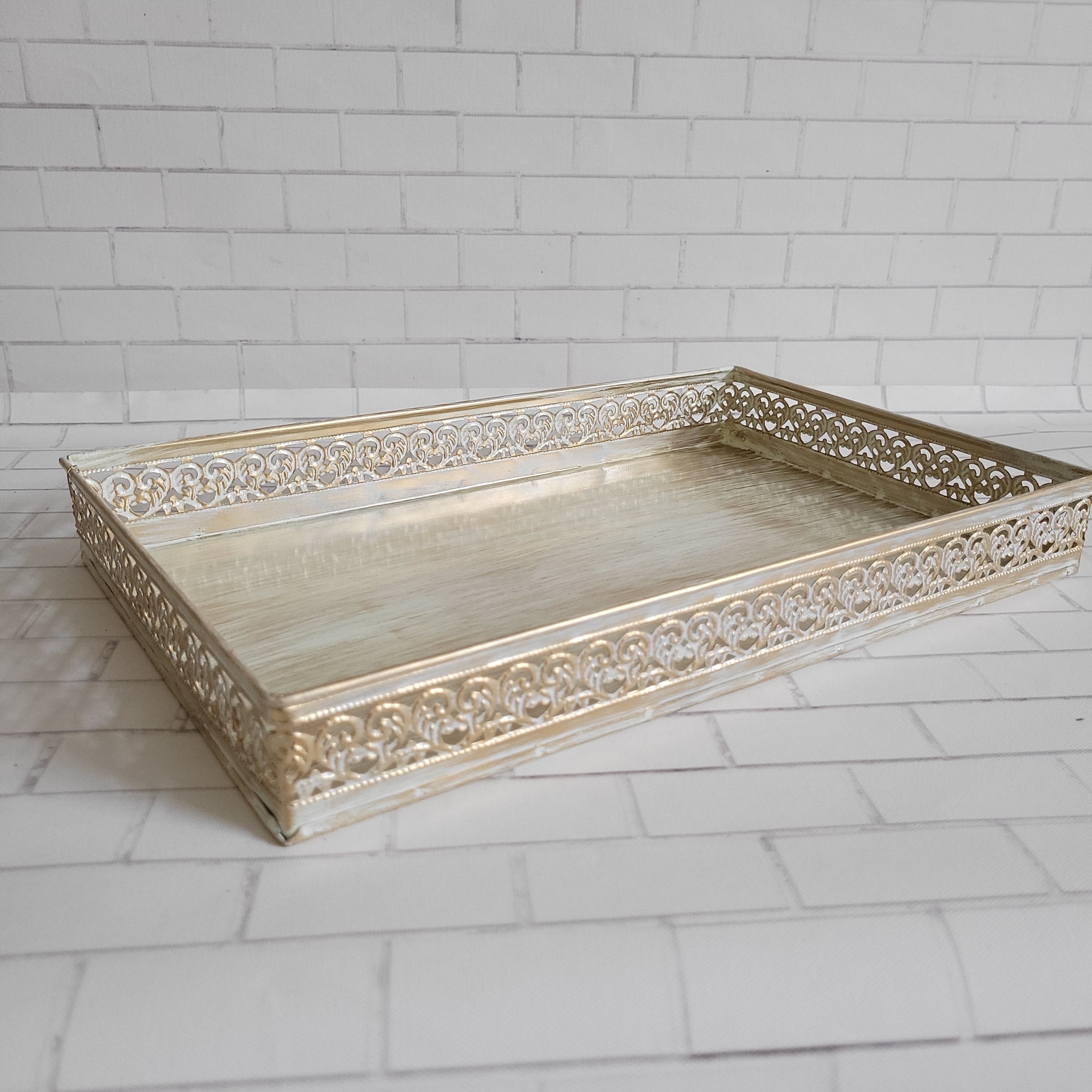 Floral art | White Metal Tray undefined
