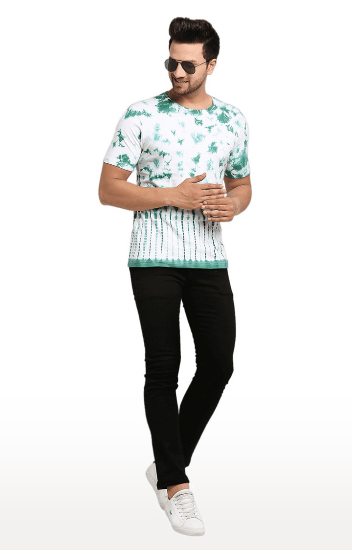 Men White and Green Cotton Relaxed Fit  Regular T-shirt