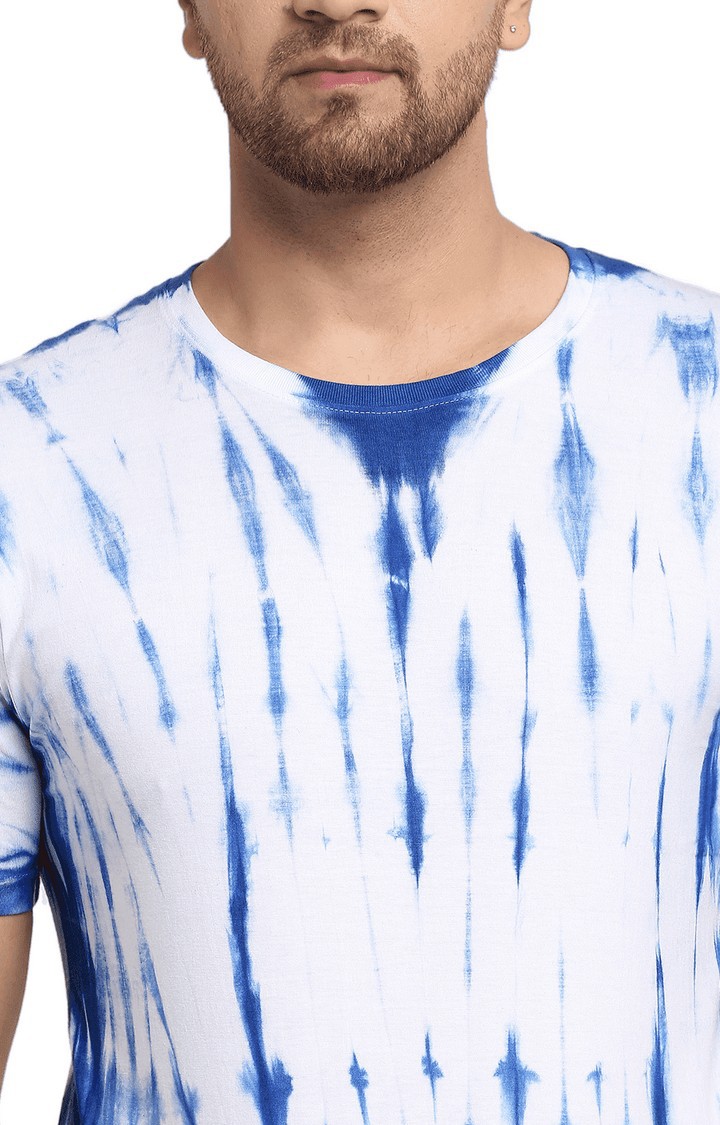 Men Blue and White Cotton Relaxed Fit  Regular T-shirt