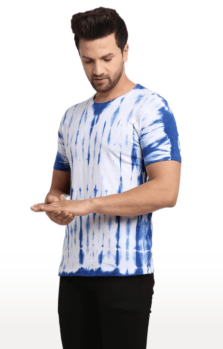 Men Blue and White Cotton Relaxed Fit  Regular T-shirt