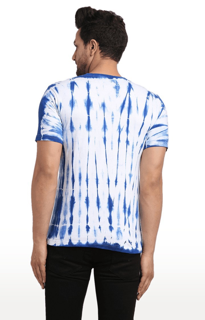 Men Blue and White Cotton Relaxed Fit  Regular T-shirt