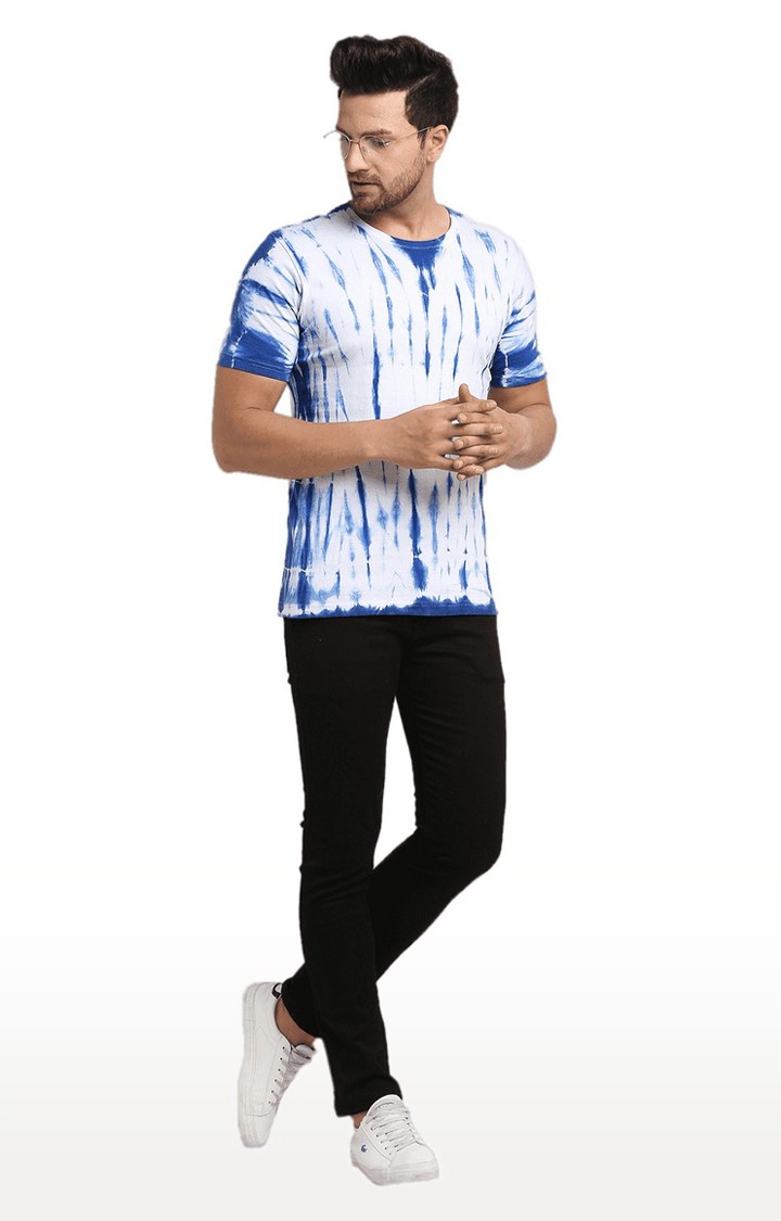 Men Blue and White Cotton Relaxed Fit  Regular T-shirt