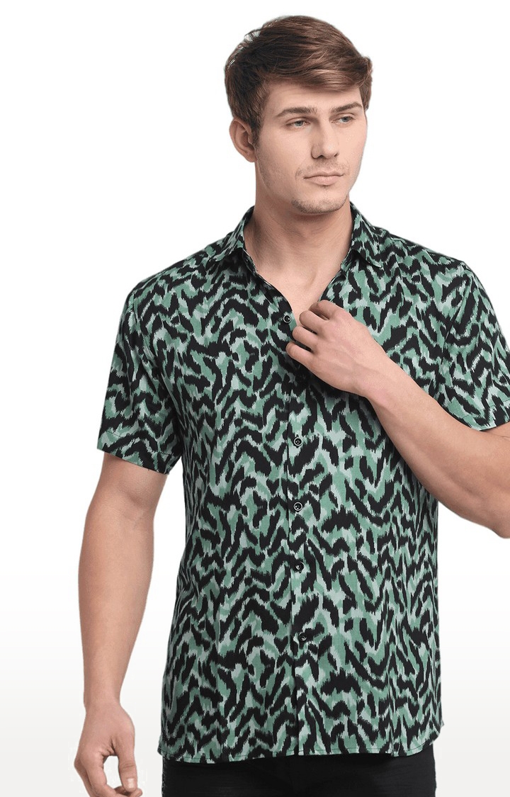 Ennoble | Men Black and Green Cotton Relaxed Fit Casual Shirt