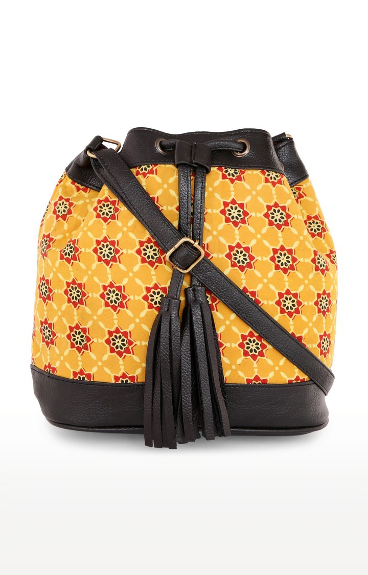 Vivinkaa | Vivinkaa Yellow Tassel Detail Printed Bucket Sling Bag 0