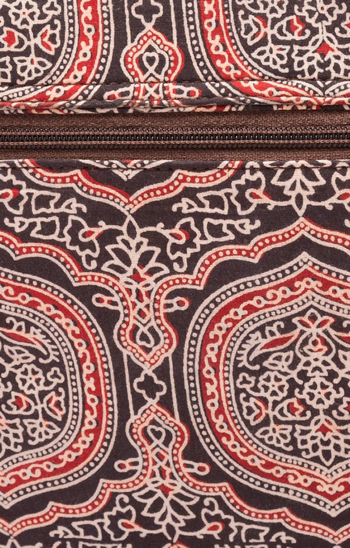 Vivinkaa | Vivinkaa Brown Kalamkari Style Printed Sling Bags 7