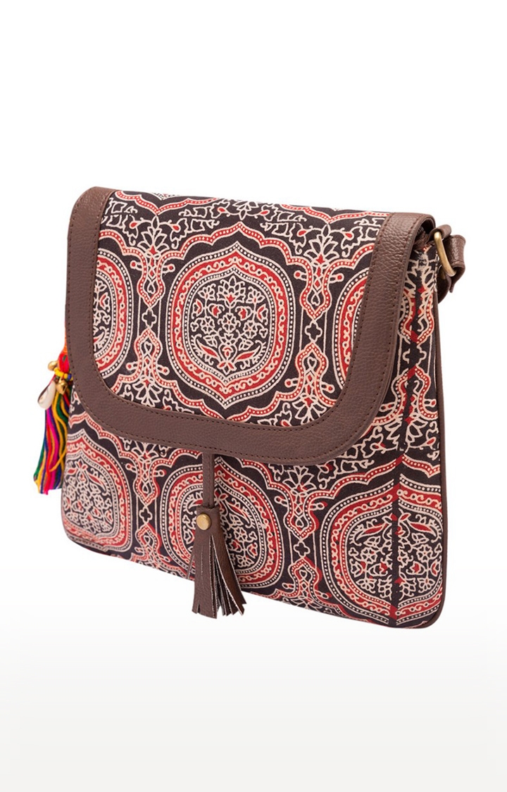 Vivinkaa | Vivinkaa Brown Kalamkari Style Printed Sling Bags 3