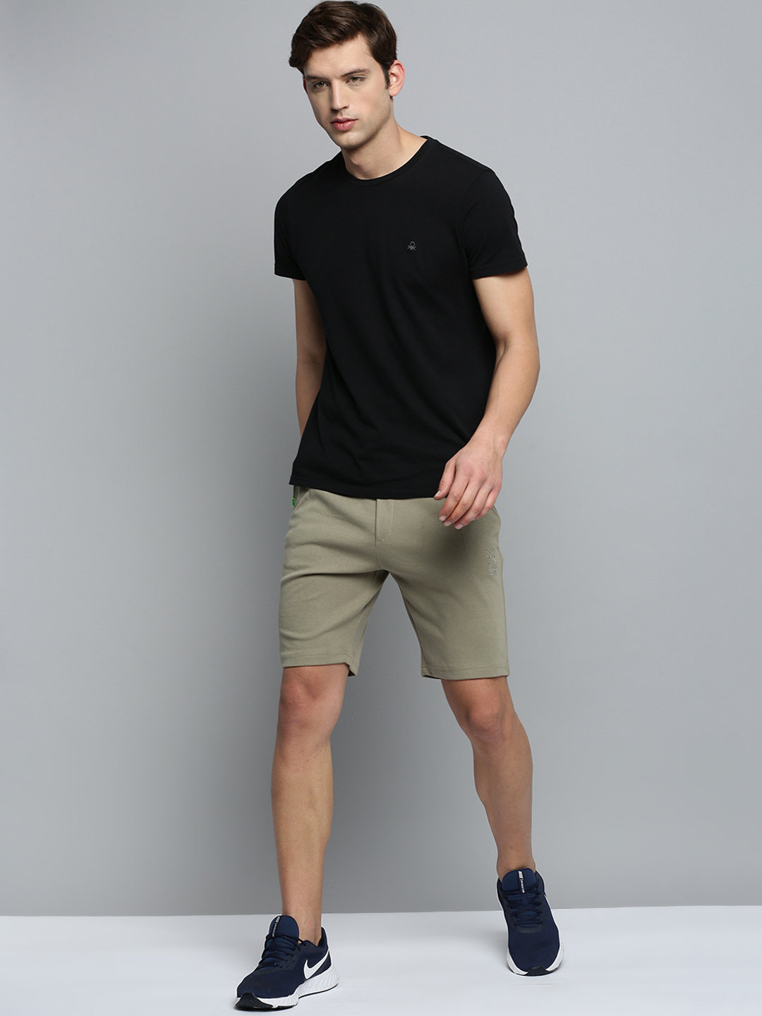 SHOWOFF Men's Knee Length Solid Beige Mid-Rise Sports Shorts