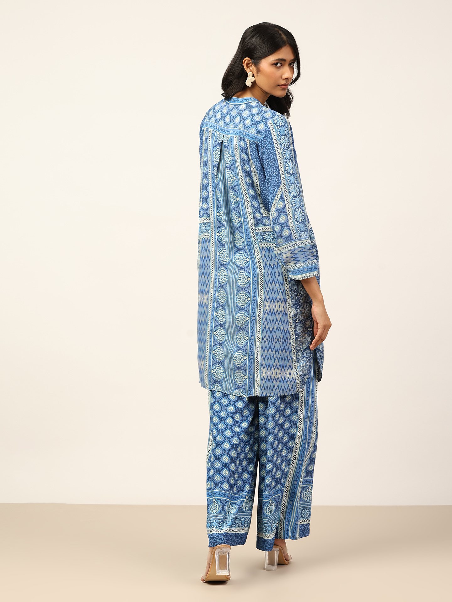 Blue Zunairaa Cape Set