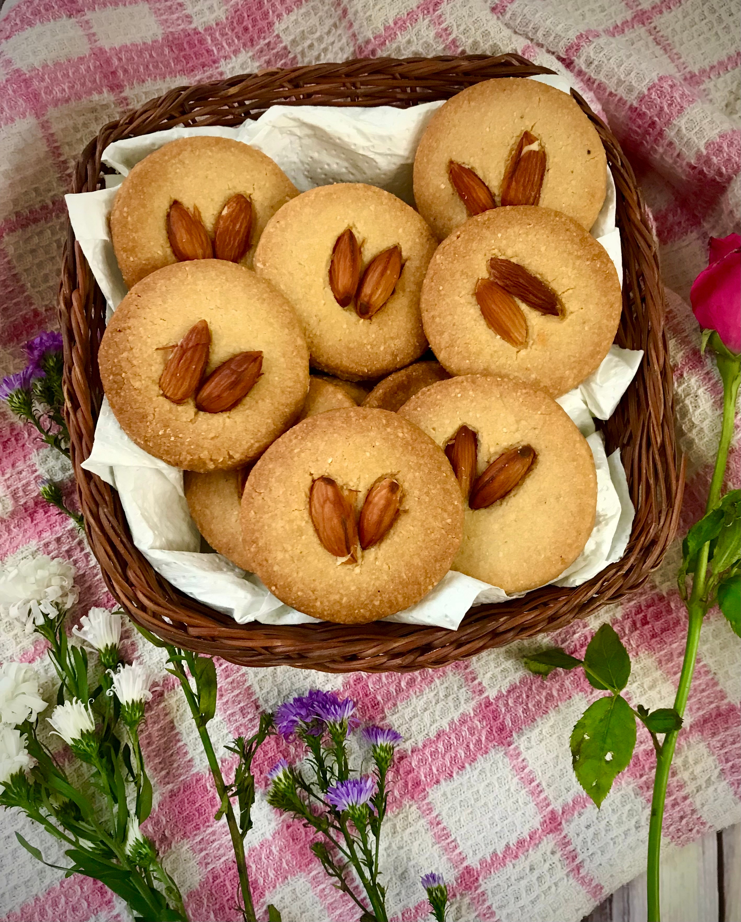 Almond Cookies - Maida Free