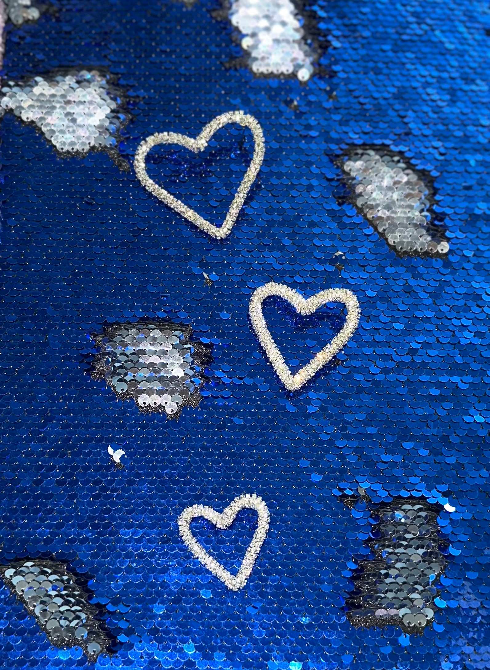 DARING SWEETHEARTS GOLD AND SILVER