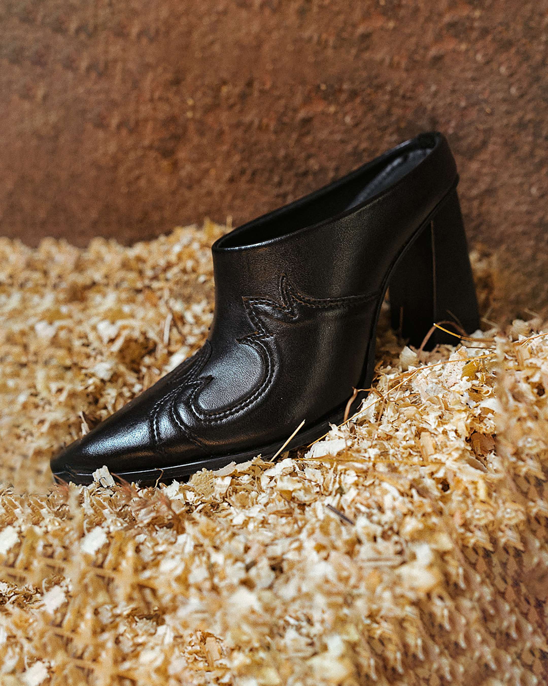 Domino Boots