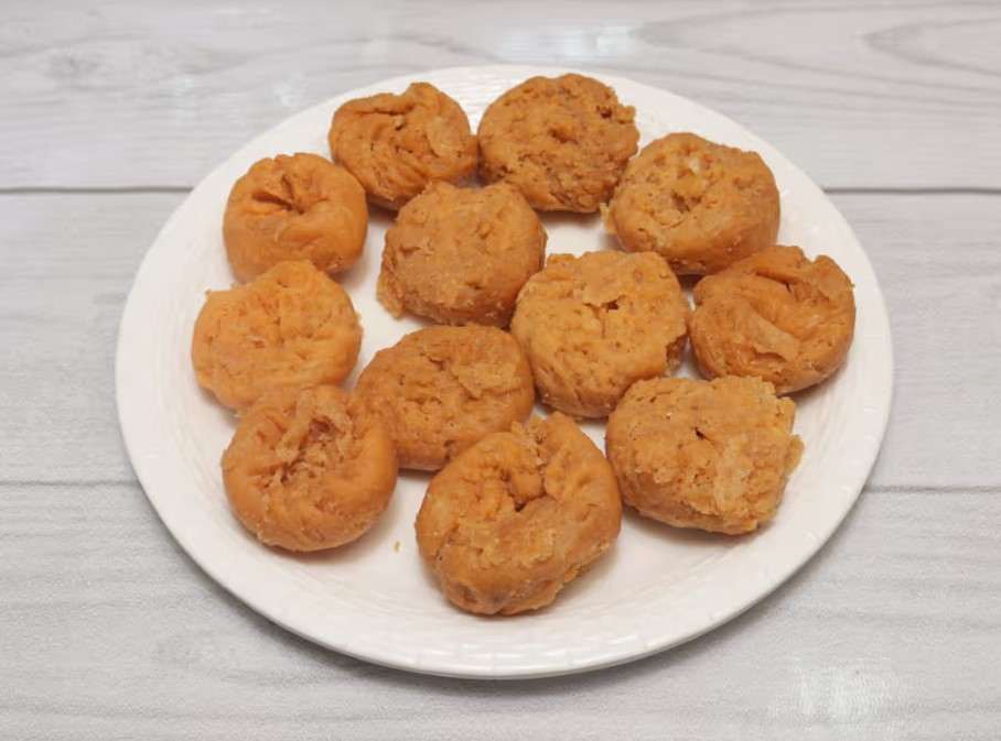 Makkhan Bada (Laxmi Mishthan bhandar, Jaipur)