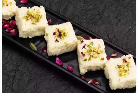Roasted Elaichi Barfi(Ishar Sweets, Kalka)