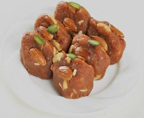 Special Pinni (Hira's Sweets, Shahdara)