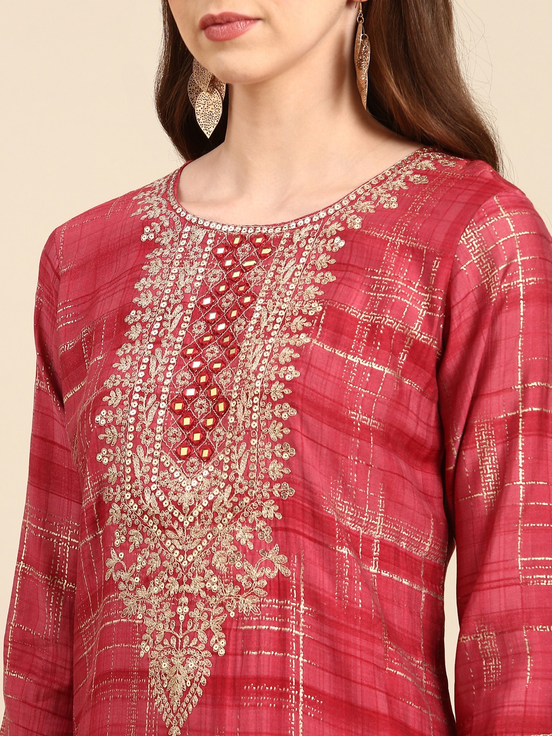 SHOWOFF Women's Round Neck Embellished Coral Straight Kurta