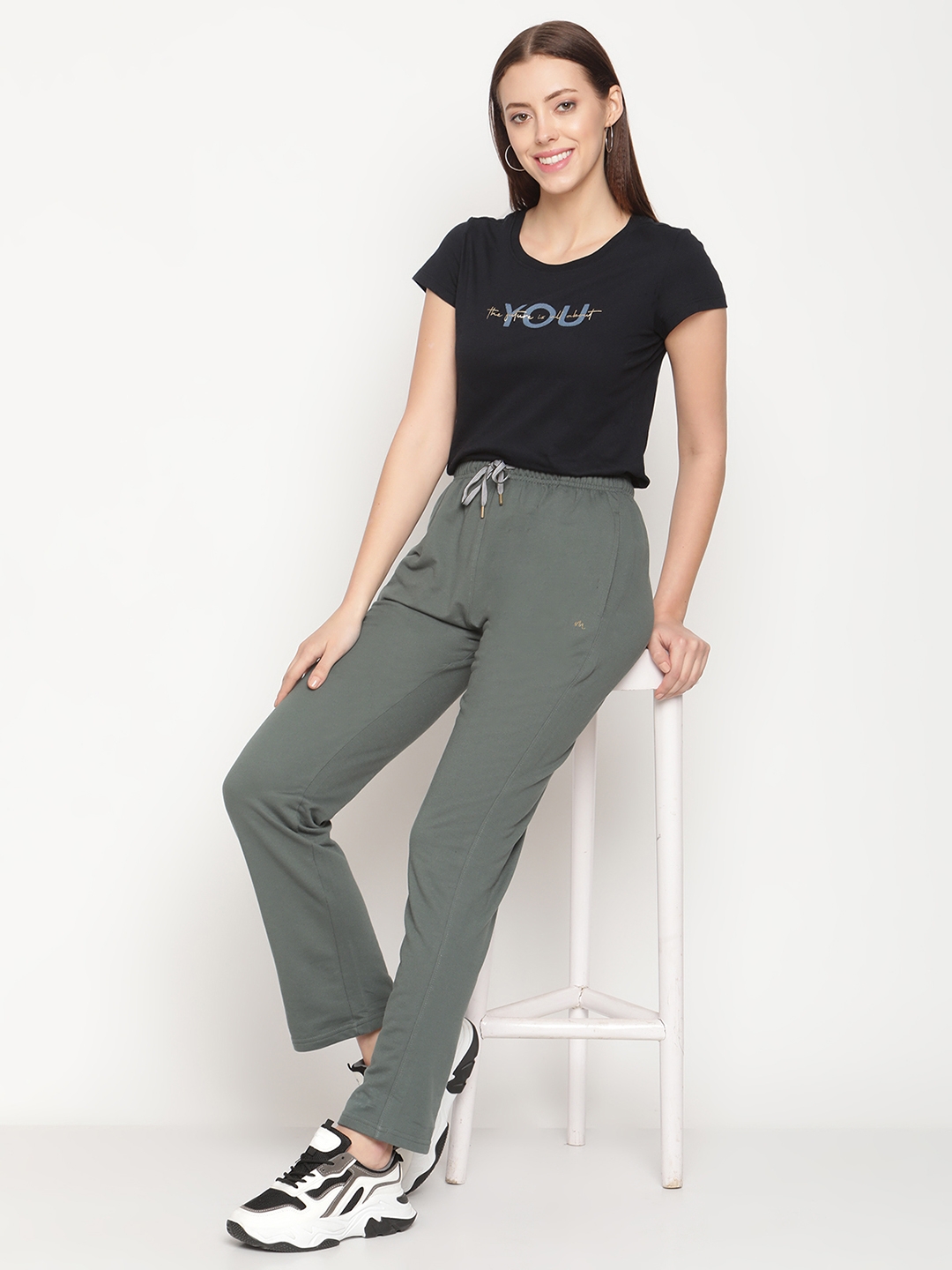 Buy online White Cotton Track Pants from bottom wear for Women by A&k for  ₹1099 at 39% off | 2024 Limeroad.com