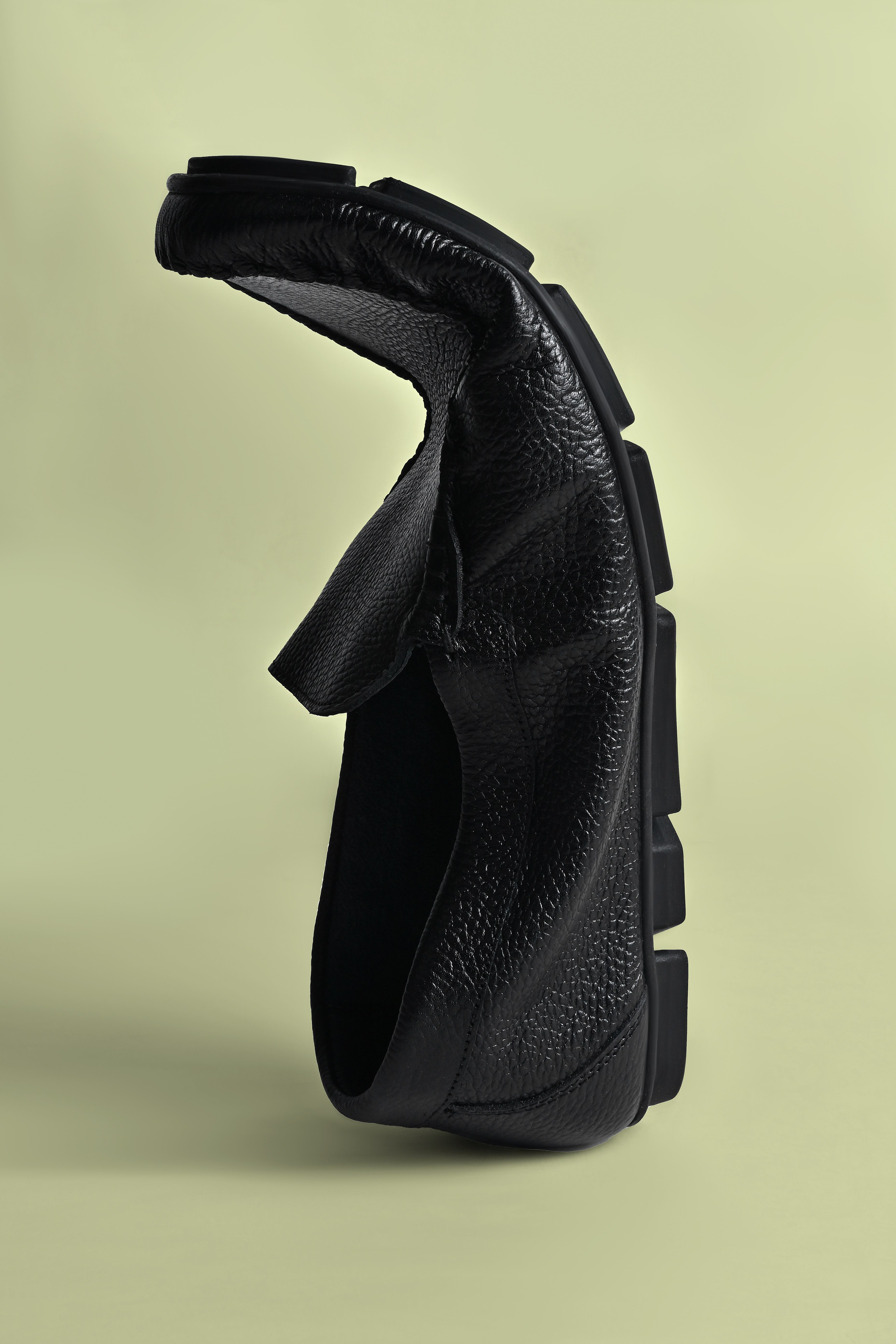 REGAL BLACK MEN LEATHER LOAFERS