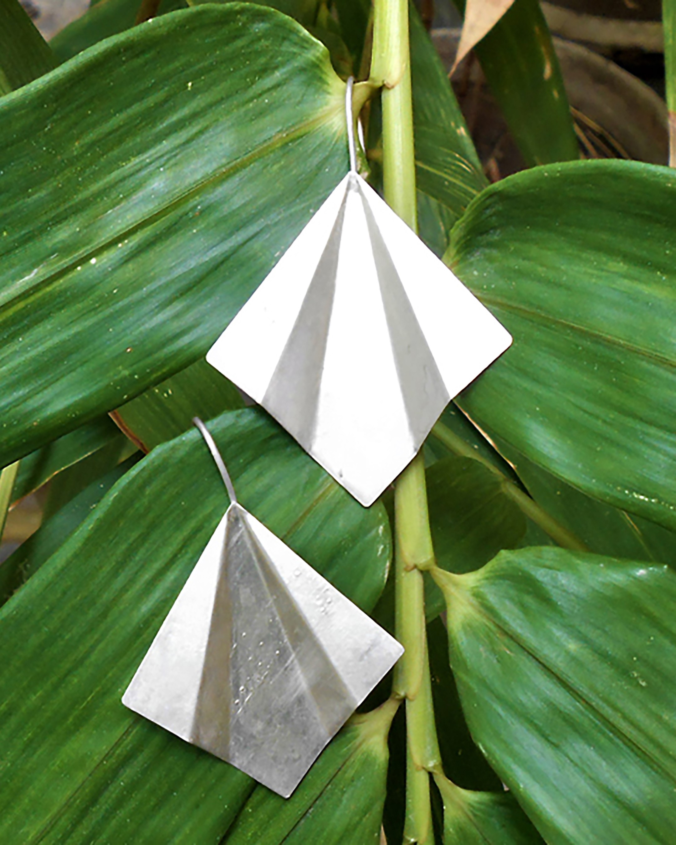 Garvi Origami Two-fold