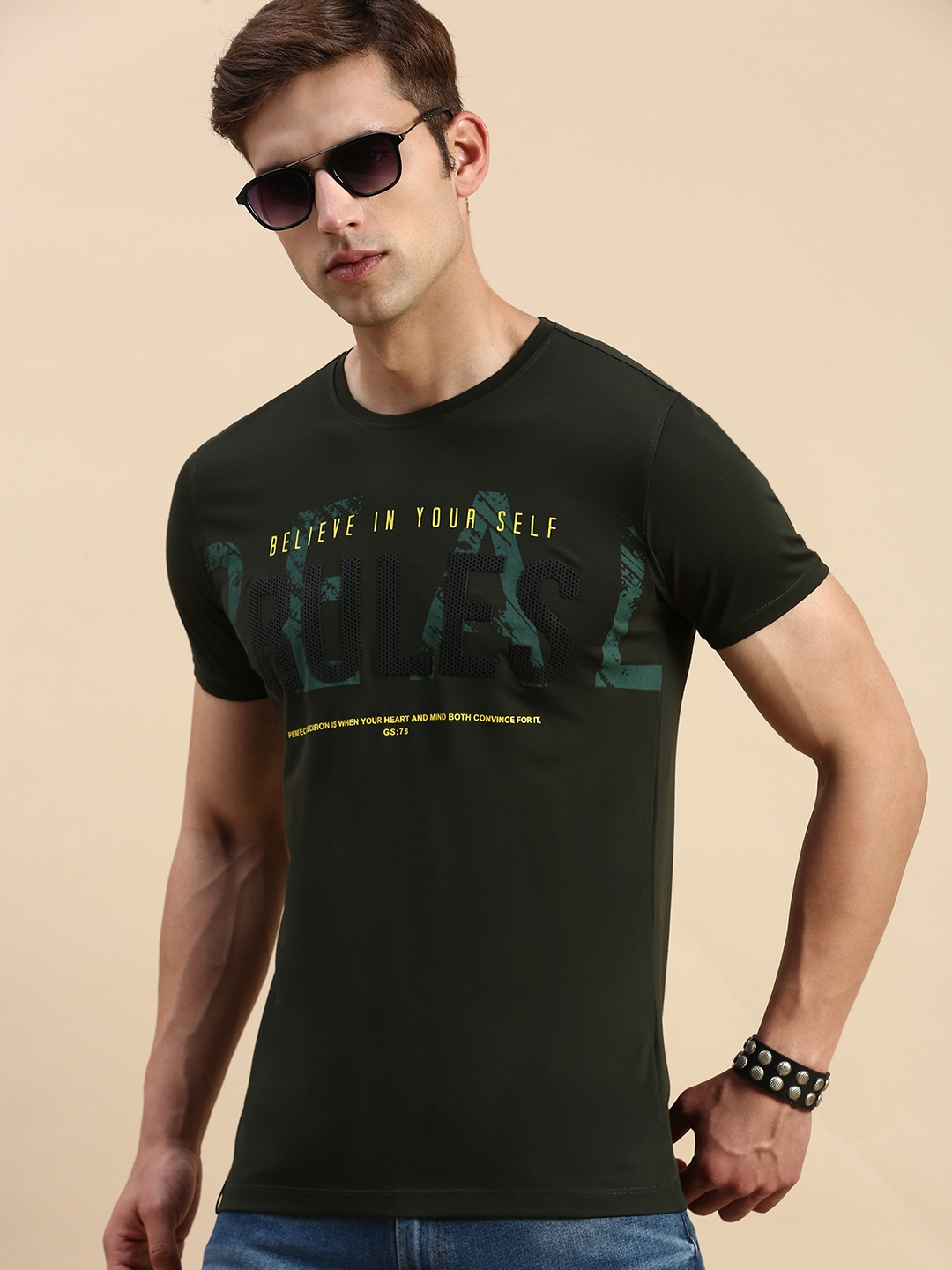 Showoff | SHOWOFF Men's Round Neck Short Sleeves Typography Olive Slim Fit T-Shirt 0