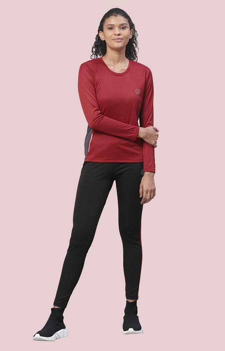 Women's Red Solid Polyester Activewear T-Shirt