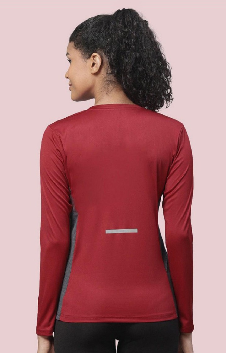 Women's Red Solid Polyester Activewear T-Shirt