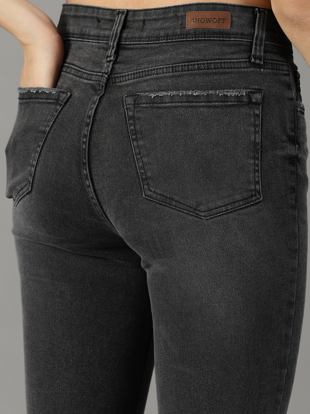 SHOWOFF Women Grey Solid  Slim Fit Jeans