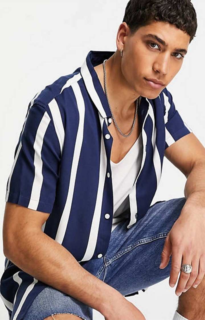 Men White and Purple Striped Casual Shirts