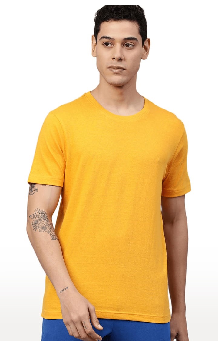 Men's Yellow Solid Regular T-Shirt