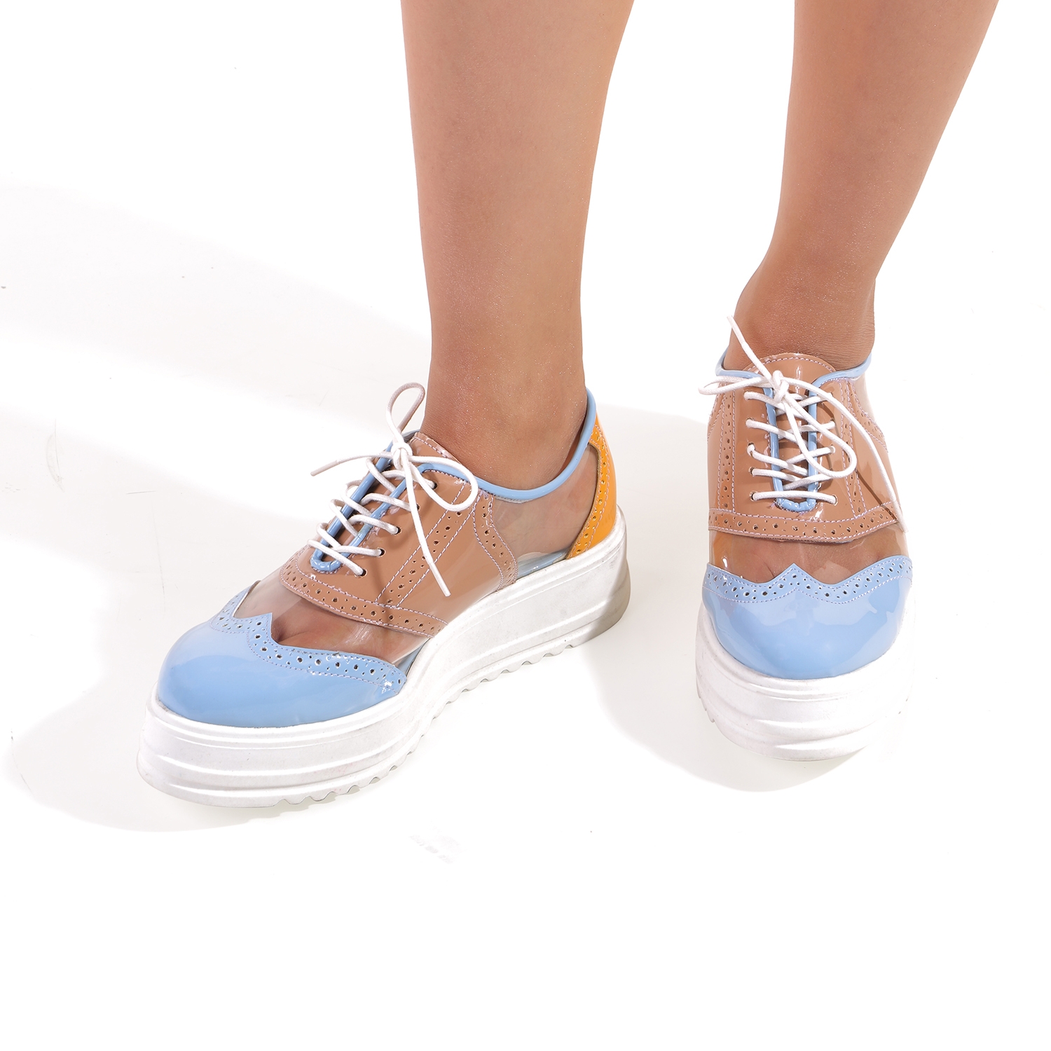 CATWALK | Dual-toned Cut-out Sneakers
