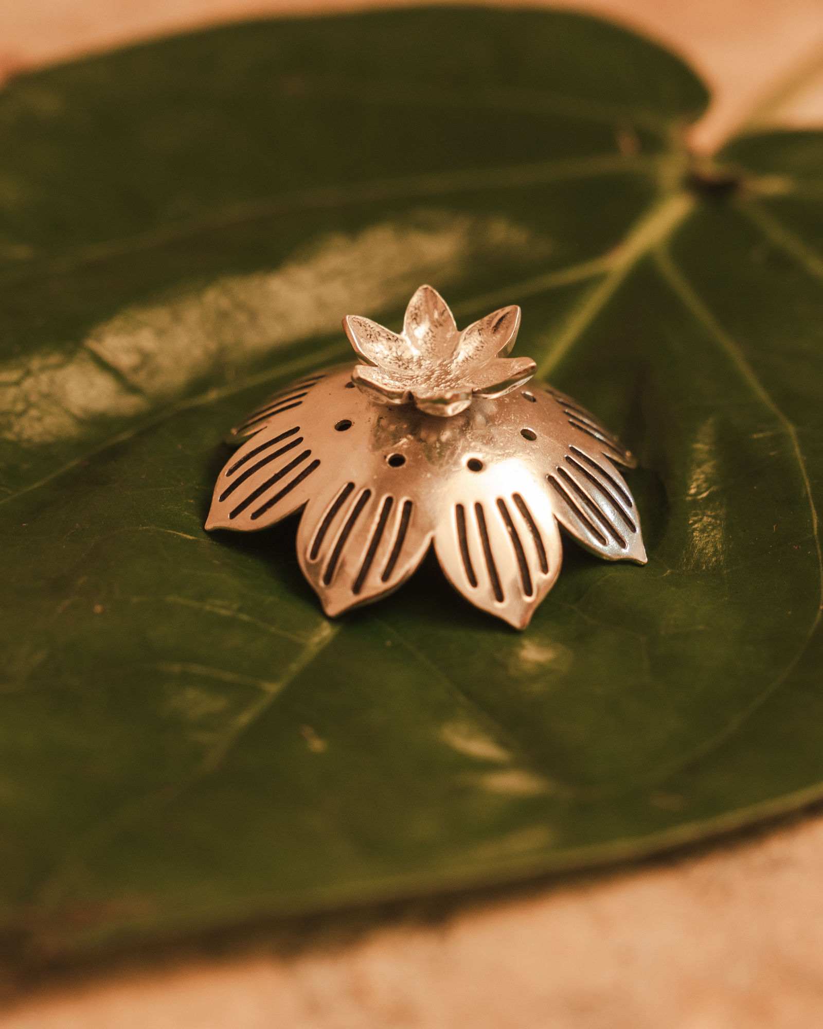 92.5 Silver Kamal Agarbatti Dhoop Stand