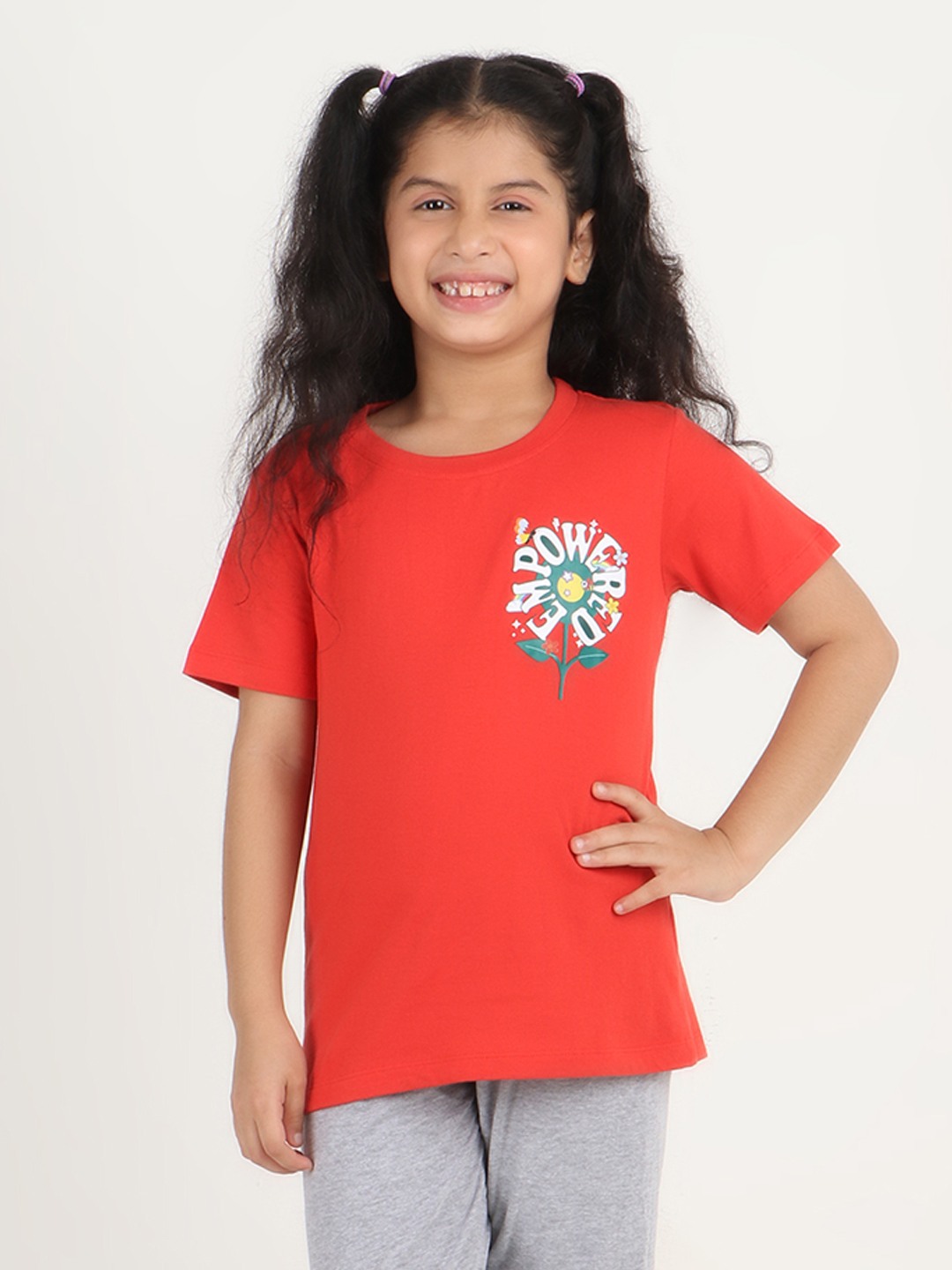 Girls 1 piece chest printed T-shirt- Red