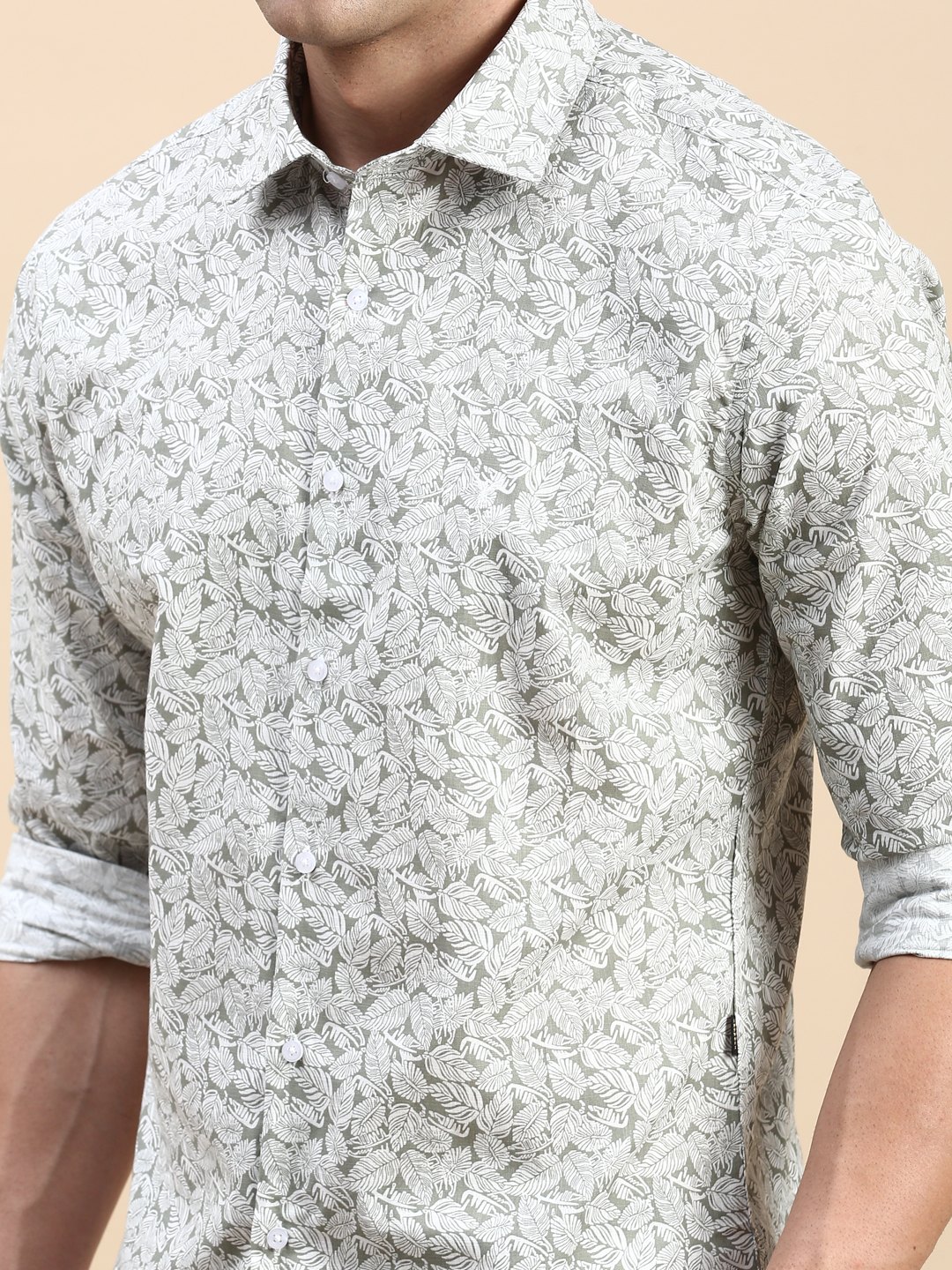 SHOWOFF Men's Spread Collar Green Slim Fit Printed Shirt
