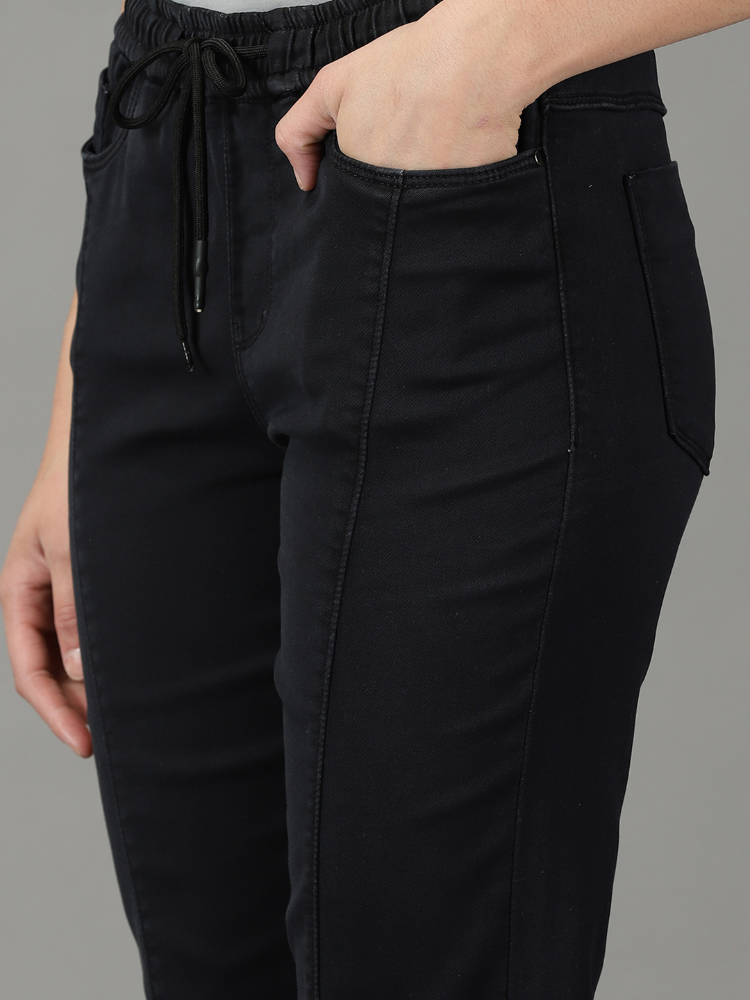 SHOWOFF Women Black Solid  Jogger Jeans